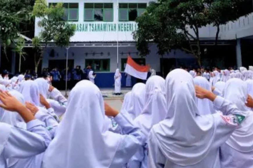 Upacara Hari Pahlawan di MTsN 1 Tana Toraja Berlangsung Khidmat