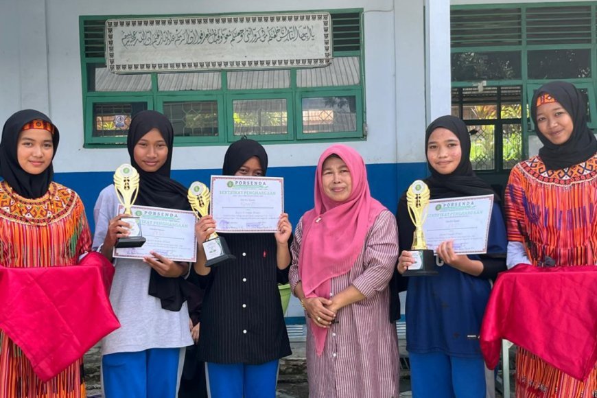 Semangat Sportivitas Membara, PORSENDA Semester 1 2025 di MTsN 1 Tana Toraja Resmi Ditutup